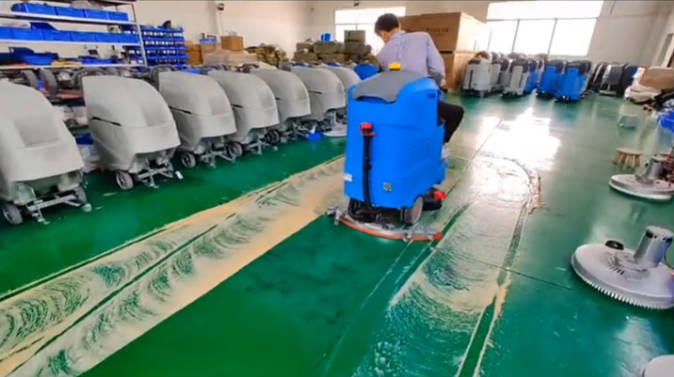 云林2023年还在用人工的物业保洁不妨试试洗地机吧